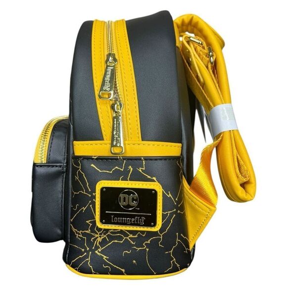 NEW Loungefly DC Comics Black Adam Light Up Cosplay Mini Backpack - Picture 2 of 10